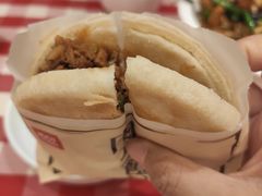 酥皮肉夹馍-西贝莜面村(银泰创意城店)
