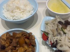 -荣华基·现炒快餐(肇嘉浜路店)