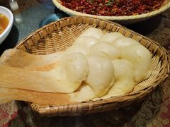 乡村锅边馍馍-万重锦·人文川菜馆(骡马市店)