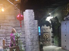 -暴风岛沉浸式体验馆(百联世纪店)