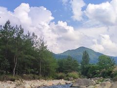 -罗田大别山峡谷漂流