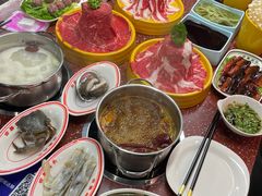 -四囍码头海鲜烧烤自助火锅(外滩南京东路悦荟广场店)