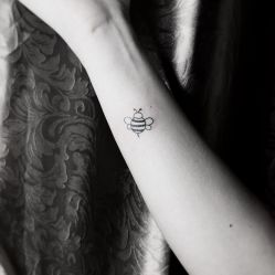 -明星刺青·洗纹身