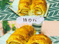 -焙丽拾光(麦凯乐直营店)