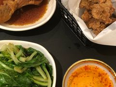 脆皮鸡腿-贡梅老面馆·蟹粉面·无锡特色小吃(南长街主推店)