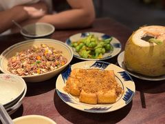 -Cuc Gach Quan Restaurant