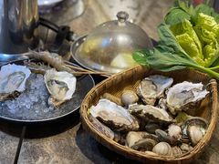 一筐贝壳-日进一片海.生腌海鲜火锅.宵夜烧烤(三里屯总店)