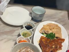 油白双拼-星平鸡饭·粤菜小炒(印象城旗舰店)