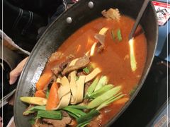 -霄汉牛三鲜湖北砂锅菜(万松园2店)