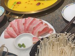 -小天鹅火锅·一线江景洪鼎旗舰店(洪崖洞店)
