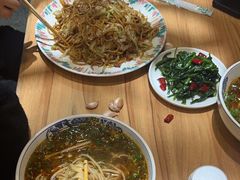 -西部马华清真兰州牛肉面·烧烤夜市(三里河店)