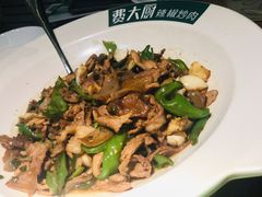 -费大厨辣椒炒肉(万家丽一店)