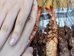 烤黑虎虾-淏淋牛肉小串