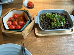 -蜜桃餐厅·伴山(湖滨商业街店)