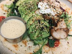 照烧鸡肉配牛油果拉法沙拉-HELLO 27 意面·沙拉·帕尼尼