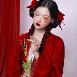 -盘子女人坊古装写真摄影(厦门总店)