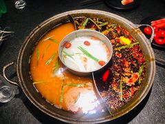 -渝涯重庆豆花老火锅(中赢国际店)