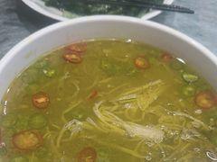 -俭寨大盘鸡·手抓肉·烧烤新疆菜(乌苏路店)