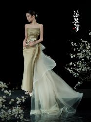 -雪中彩影婚纱摄影·微光艺术中心