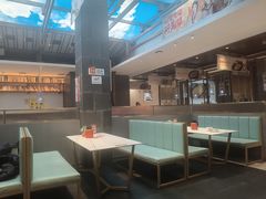 -阿瓦山寨·湘菜现炒·剁椒鱼头王(咸阳总店)
