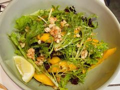 季节限定芒果蔬菜沙拉-MIKAKU(万达广场上海宝山店)