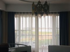 -皇马海口湾海景酒店(万绿园秀英港店)