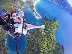 -费特希耶滑翔伞