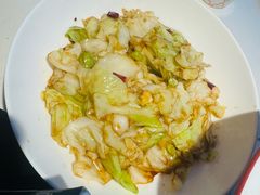 -阿瓦山寨·湘菜现炒·剁椒鱼头王(咸阳总店)