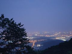 -鬼笑石后山停车场