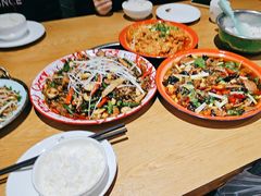 -郭婆婆疯子鸡·土货江湖菜馆