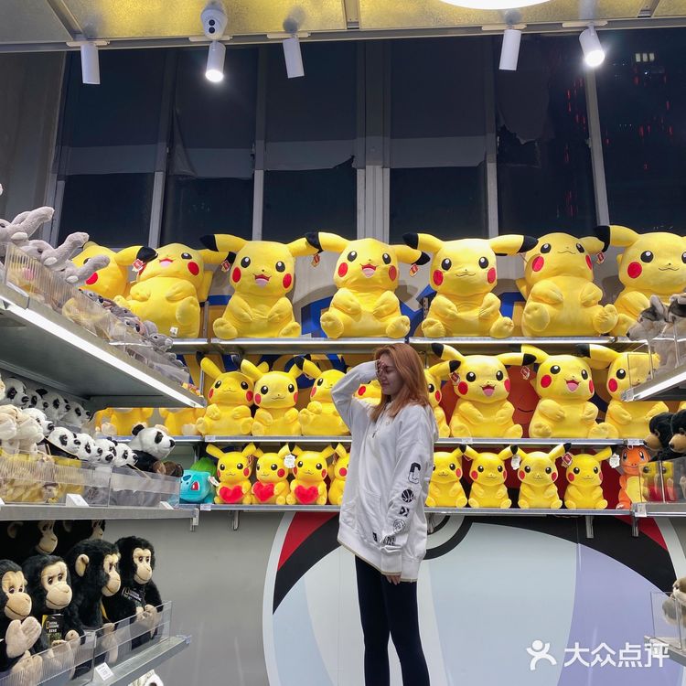 成都探店｜成都🔥爆了的X11潮玩店