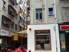 -Line 咖啡(石厦花园店)