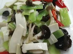 碧绿野山菌-尚岛私房菜(西方巷店)