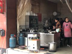 自助取餐区-珍味马边曹五抄手