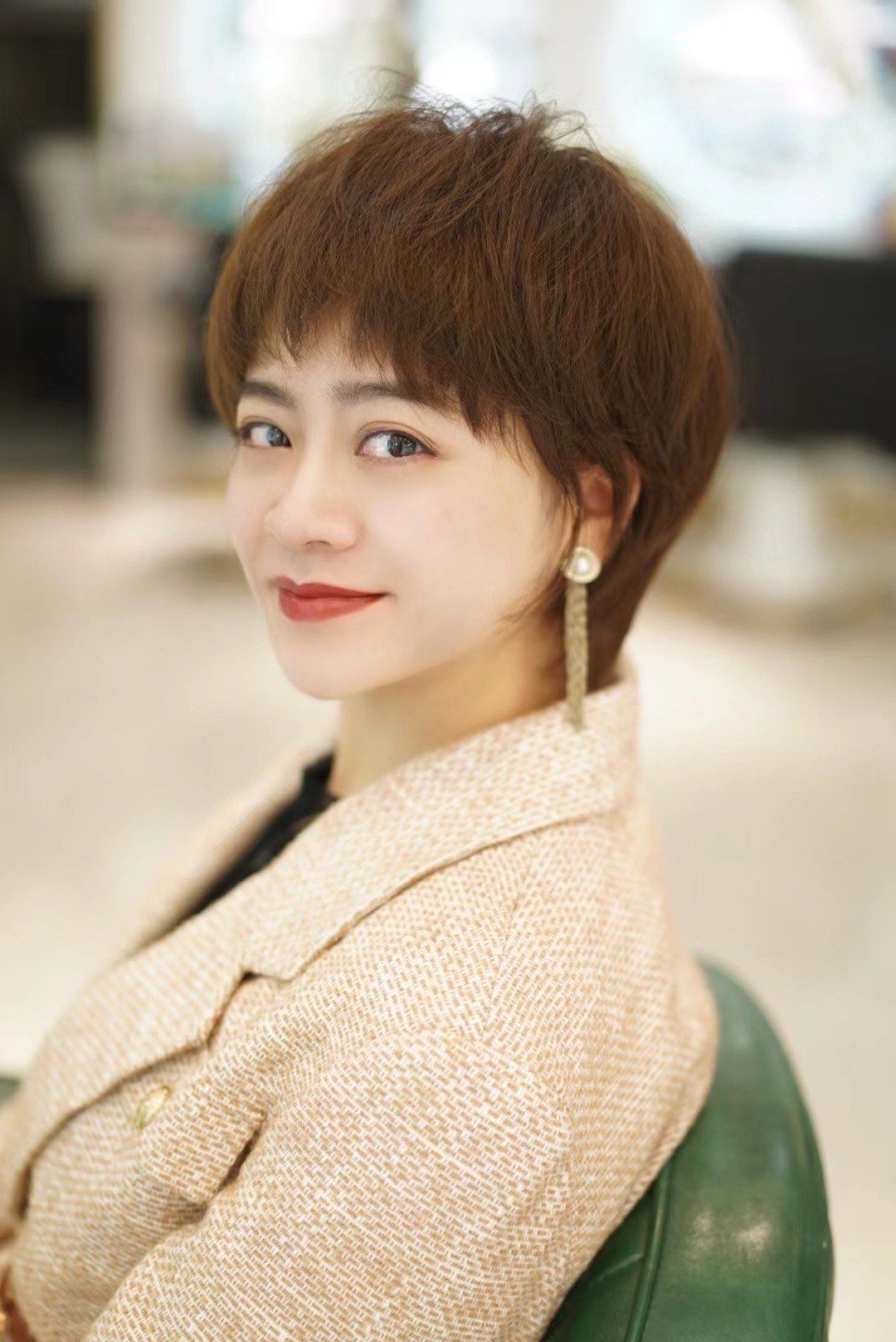 中年短发新趋势