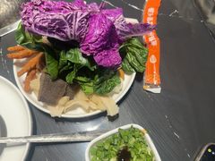 -魁牛·潮汕牛肉自助火锅(沈辽路万达店)