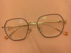 -视野联行眼镜·蔡司授权店(长白万象汇店)