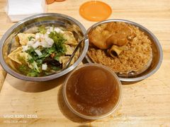 -柳州肥姨妈大骨螺蛳粉(万达中心店)