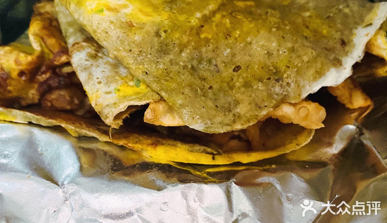 南楼煎饼确实味道不错，他家的大馄饨也可以呀