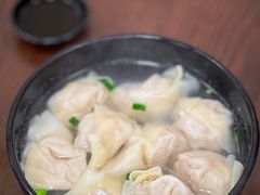 三鲜大馄饨-万寿斋(山阴路店)