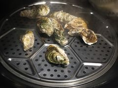 生蚝-船梆煮•蒸汽海鲜·炉火烤肉(五四广场店)