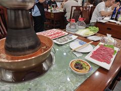 -楼外楼大刀肉传统火锅(西安大路店)