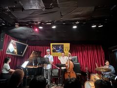 -东岸Cafe 爵士俱乐部