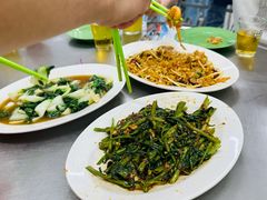 -明记烧鱼美味店