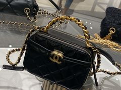 -CHANEL(恒隆广场店)