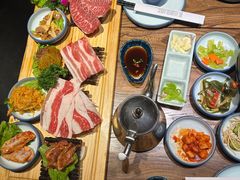 -明洞阿姨·韩式酱蟹烤肉·创意料理(三元桥店)