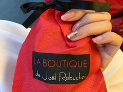 -Salon de The de Joel Robuchon(外滩18号店)