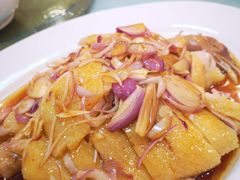 红葱头捞大阉鸡-宜宾海鲜酒家·三十年老字号