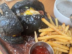 -HELLO 27 意面·沙拉·帕尼尼