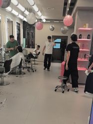 -Z.X HAIR SALON张新美业